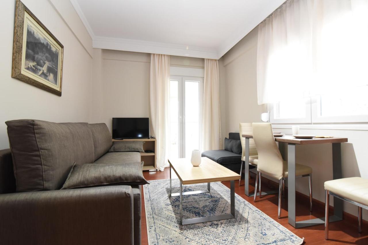 Emi'S Beach Apartment Nea Kallikrateia Экстерьер фото