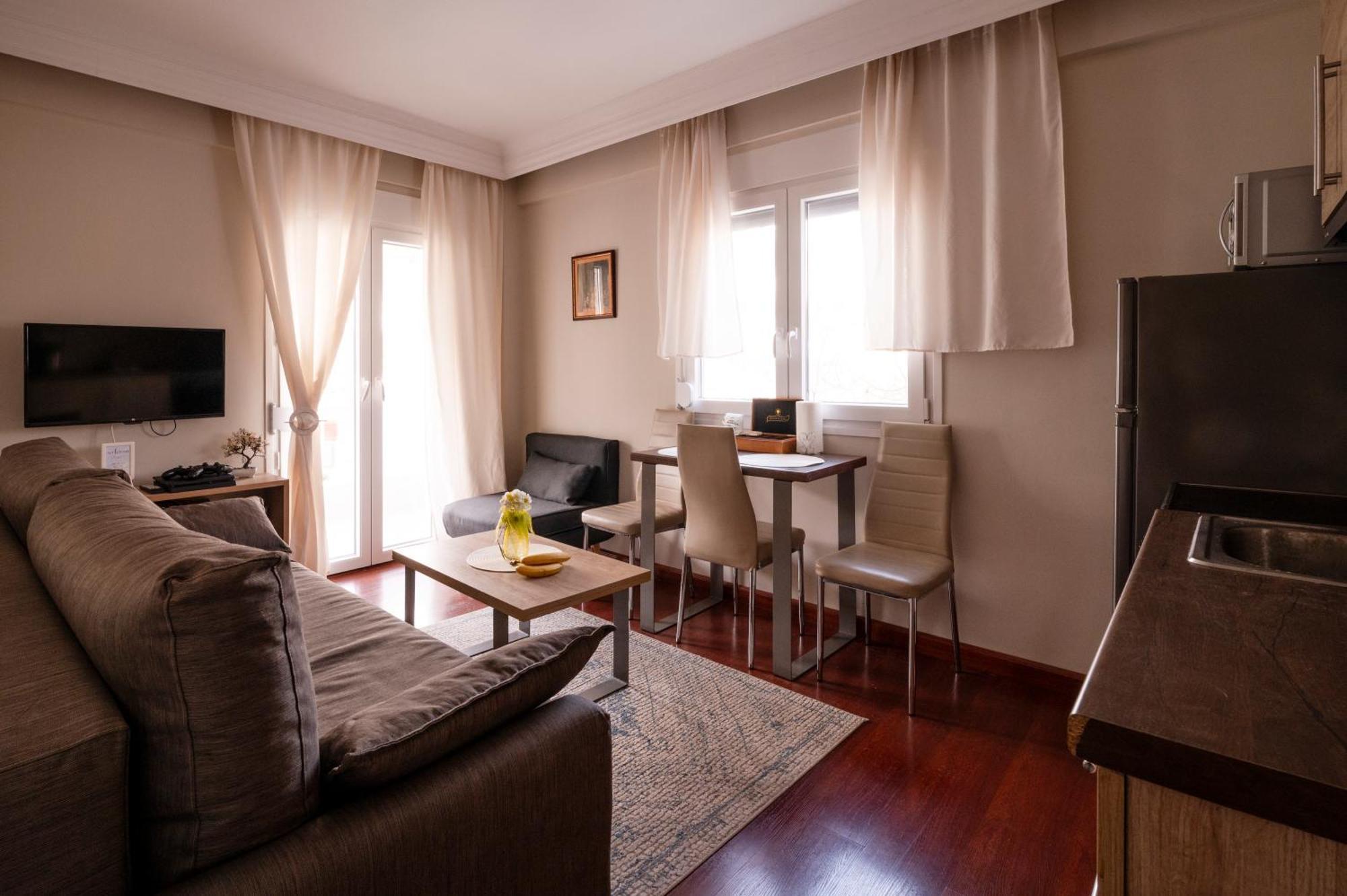 Emi'S Beach Apartment Nea Kallikrateia Экстерьер фото
